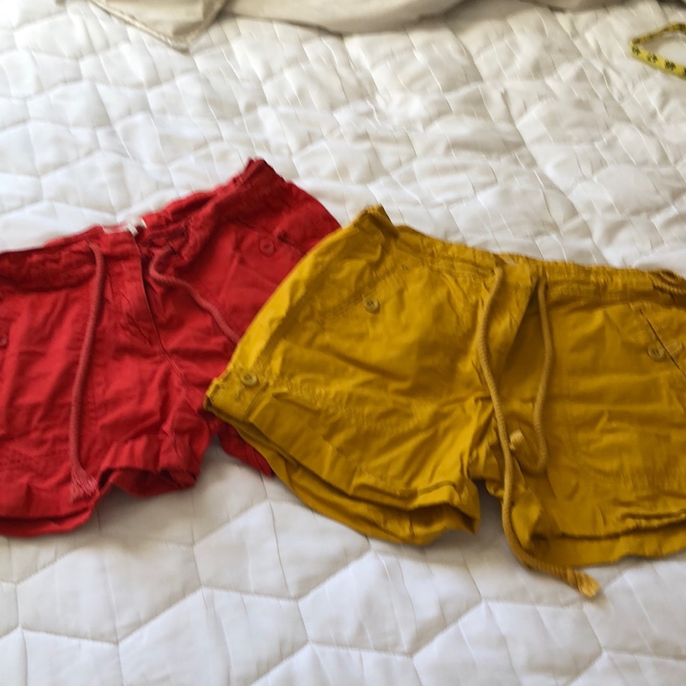 2 pairs of shorts